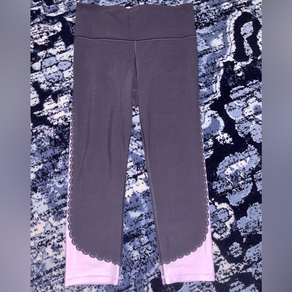 Athleta Women’s Gray and Pink Capri Leggings